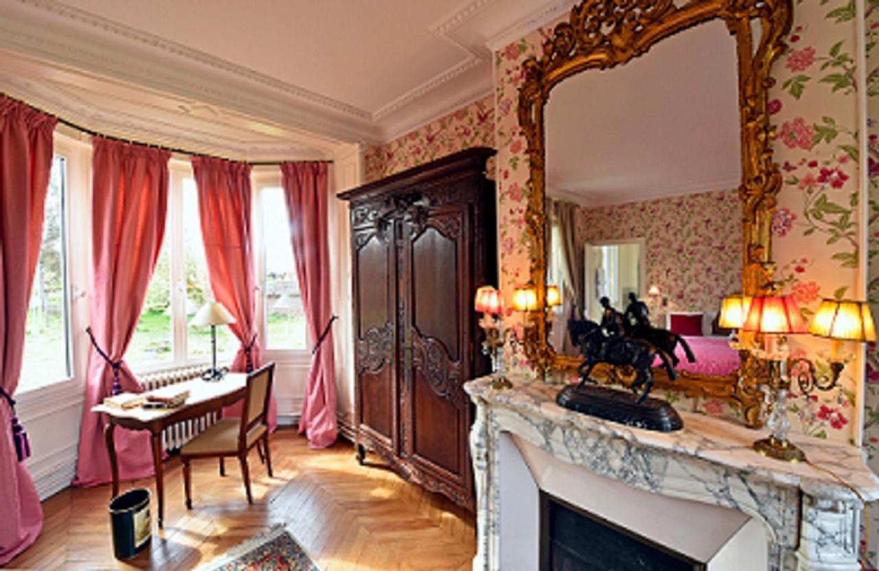 Chateau Le Quesnoy Chevrieres  Eksteriør bilde