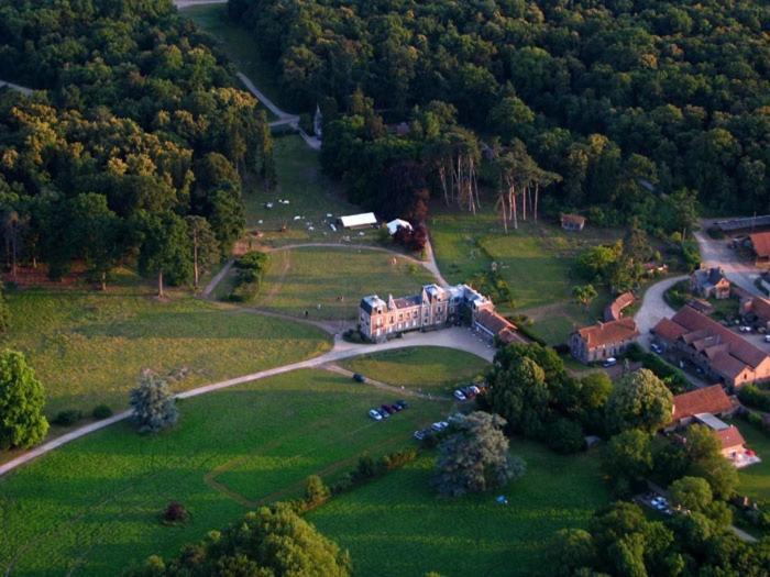 Chateau Le Quesnoy Chevrieres  Eksteriør bilde